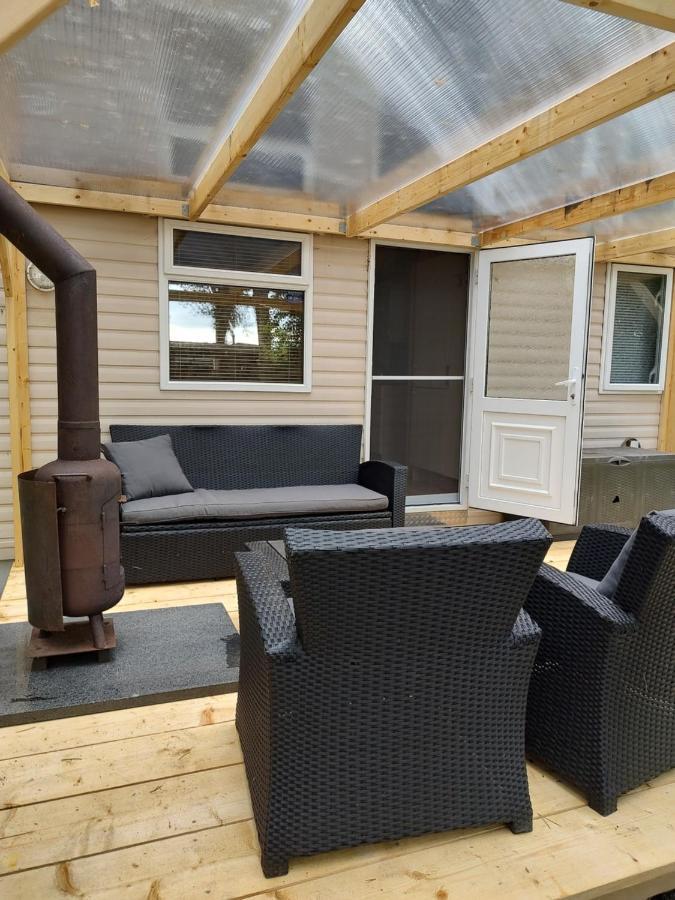Chalet Met Veranda Aan Bosrand Vledder Eksteriør billede